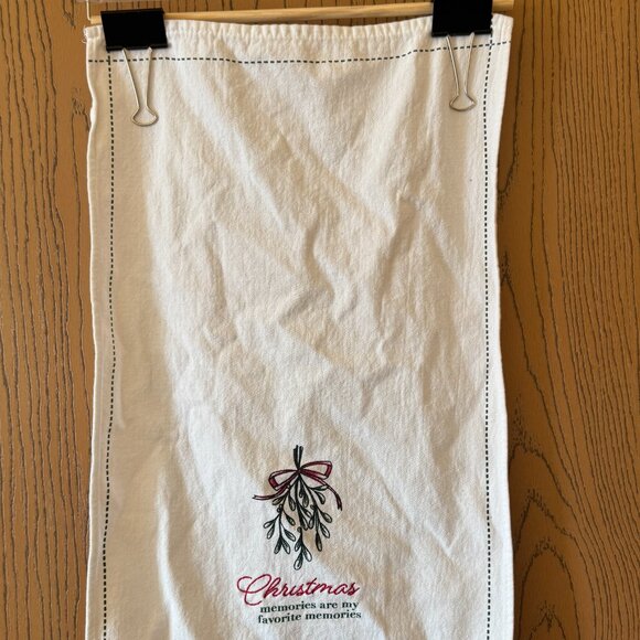 Christmas Towels - Picture 3 of 16